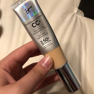 It cosmetics CC + cream shade FAIR LIGHT